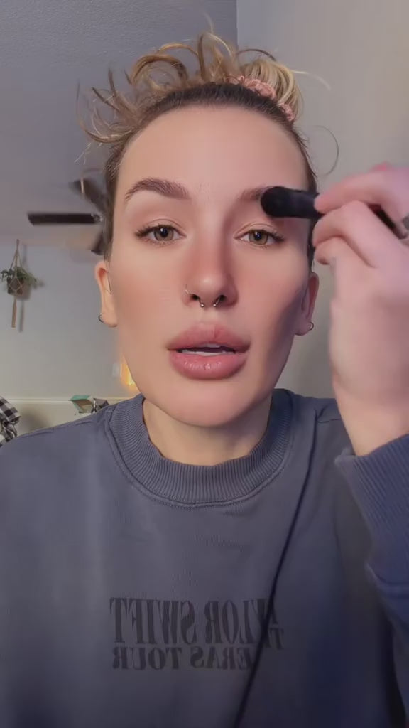 فيديو توضيحي للمنتج: كريم Peter Thomas Roth لمنطقة العين مع فرشاة تطبيق، 20 مل